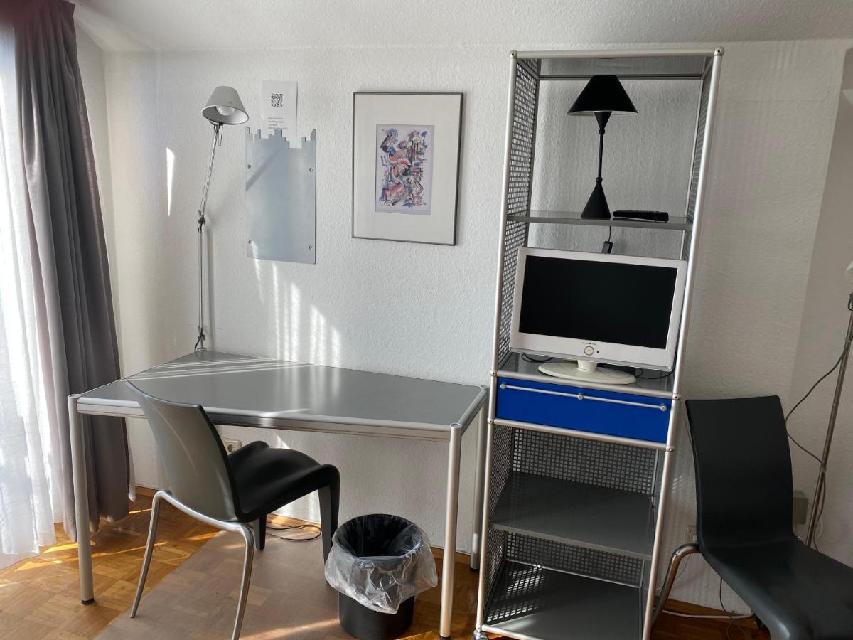 Apartmenthaus Zentrum Komfort Apartments Mit Minikuchen Verschiedener Grossen Kassel Eksteriør bilde