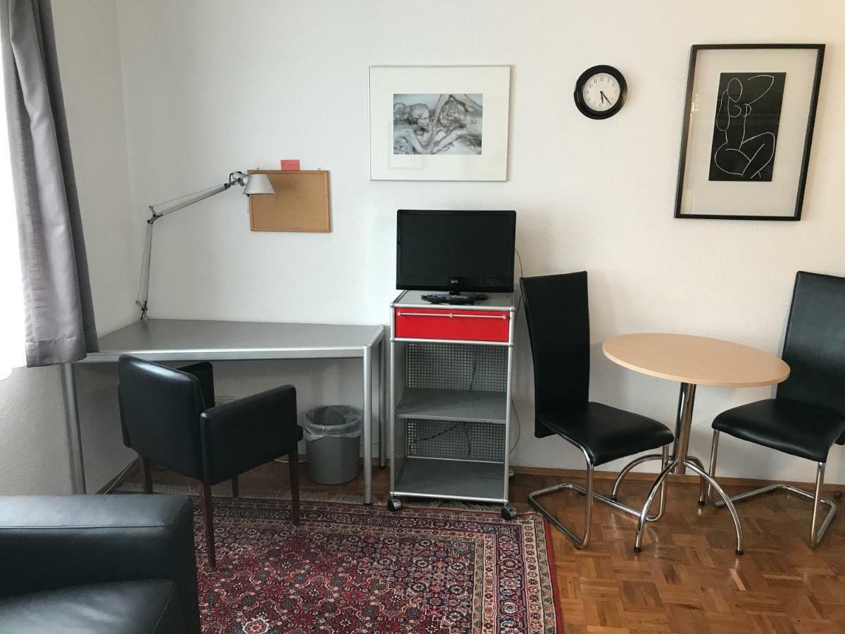 Apartmenthaus Zentrum Komfort Apartments Mit Minikuchen Verschiedener Grossen Kassel Eksteriør bilde