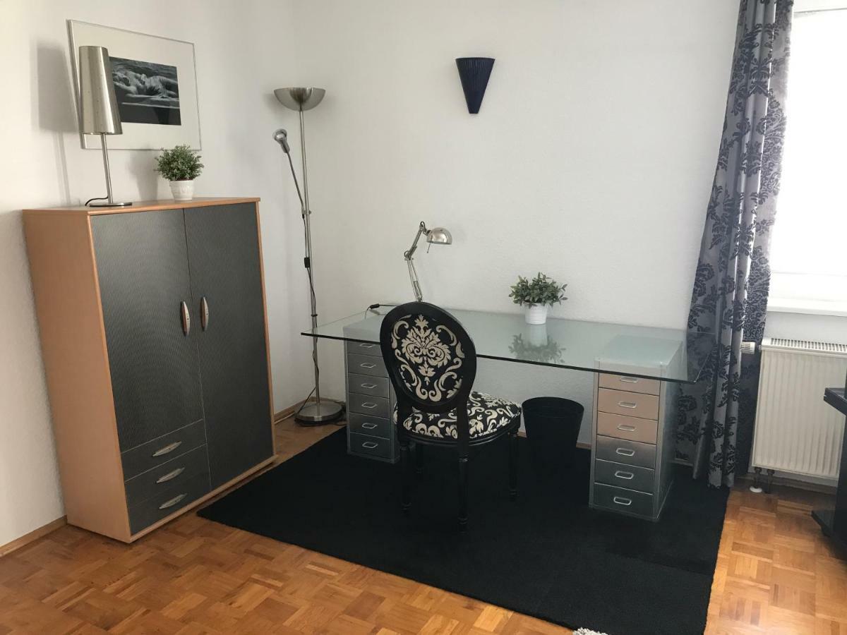 Apartmenthaus Zentrum Komfort Apartments Mit Minikuchen Verschiedener Grossen Kassel Eksteriør bilde